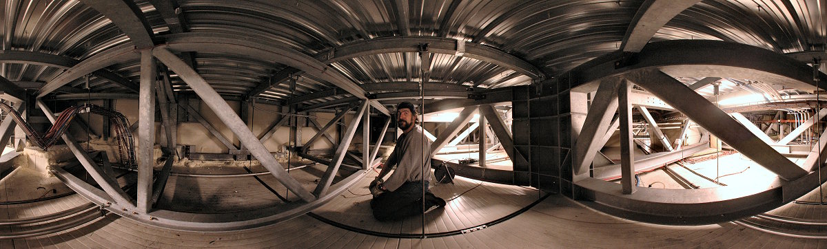 [PanoCeiling.jpg]
Jeff drilling an air conditioning hole from inside the double ceiling between 1st and 2nd floor. This one is much more spacious than the very low ceiling between 2nd and 3rd floor, but still, spending 6 months working in there is no way to enjoy a winterover.