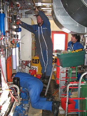 [WaterNetwork.jpg]
Michel Galland, Michel Munoz and Jeff checking the water network in the back of the Concordia power plant.