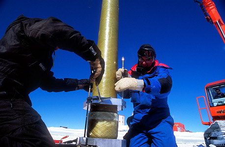 [RodriguezWell-LoweringTube3.jpg]
Attaching casing tubes to each others.