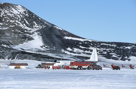 [McMurdoC130.jpg]
C130 getting ready for departure, with Ross Island in the background.