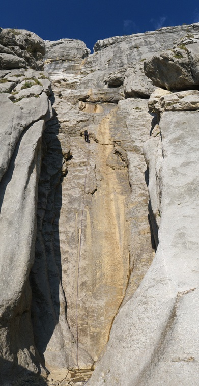 [20111001_171658_TournetteVPano_.jpg]
Rapelling down the waterfall.