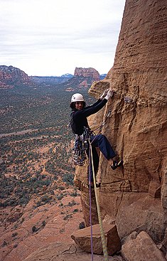 [MaceTraverse.jpg]
The airy but fairly easy traverse of the 3rd pitch.