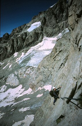 [SialouzeClimb.jpg]
High up Attaque à main armée, Sialouze, Massif des Ecrins.