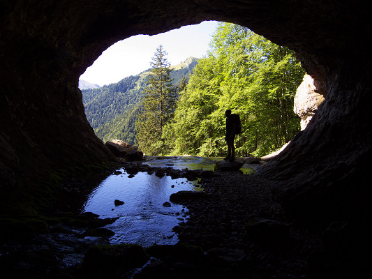 [20090725_165401_Cave.jpg]
One of the many caves of the karstic Chartreuse range. A barely readable sign at the entrance says 'Exit 22km'. If you are lucky to go that far.