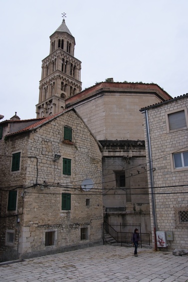 [20100423_154405_Split.jpg]
Back side of Diocletian's palace.