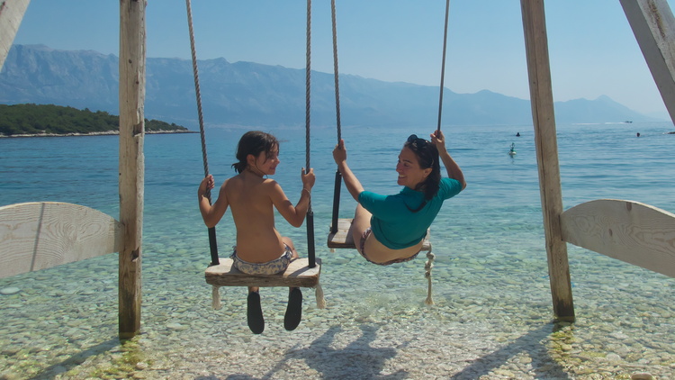 [20210724_104202_Croatia.jpg]
Beach swing on Brač.