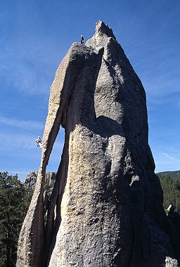 [NeedleRappel.jpg]
Max on rappel on the Needle.