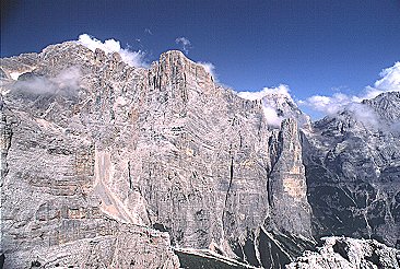 [TorreTrieste.jpg]
View on Torre Venezia.