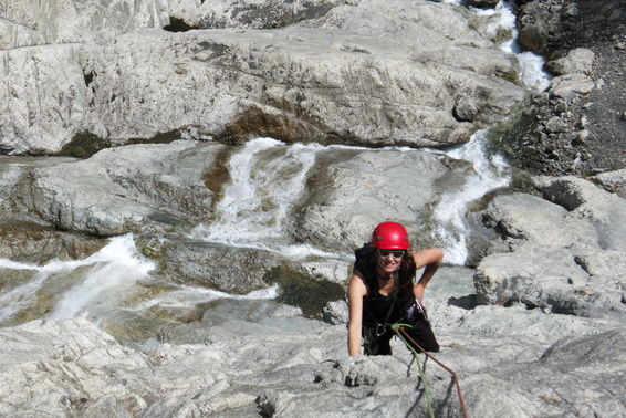 [20110507_143335_CascadeVillard.jpg]
Jenny on the right route next to the waterfall.