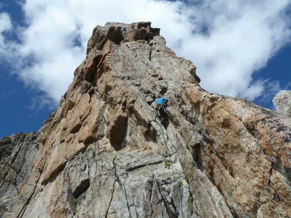 [20120814_150751_Dibona_GuillaumeByTonino.jpg]
...well we not only caught up with the previous party, but we managed to pass no less than 7 parties on the route and the summit ridge. Fortunately I know several shortcuts.