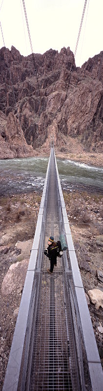 [ColoradoBridge_VPano.jpg]
Bridge on the Bright Angel Trail, Grand Canyon