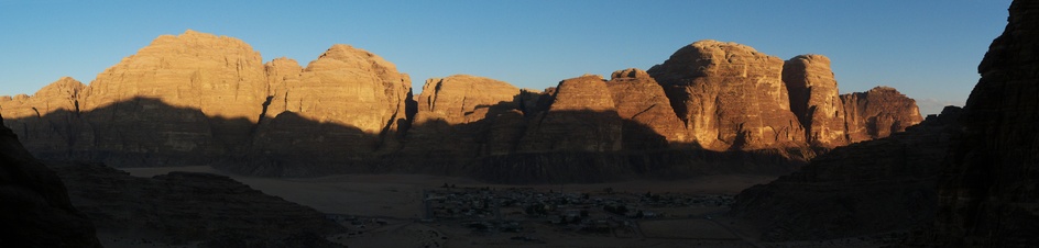 [20111031_161832_NasraniPano_.jpg]
Panoramic view of the Nasrani Range above the village. Hiker's Rd is in the big canyon on the right.