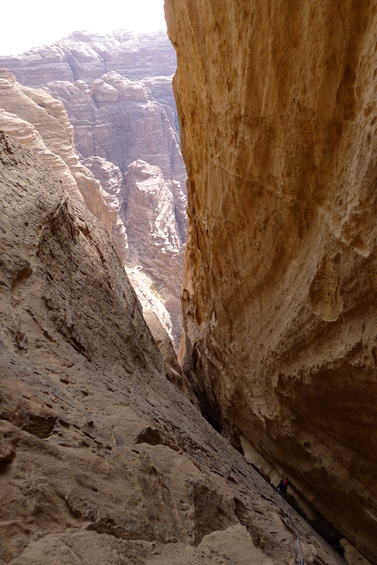 [20111115_133910_BlackCorner.jpg]
Jenny inside the big cleft. Staying at the bottom is the best option. Actually there's no floor but a bottomless crack, but you get the idea.