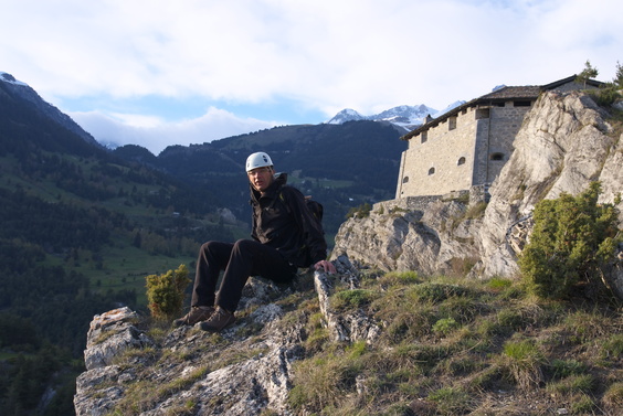 [20100519_193935_AussoisMarieChristine.jpg]
Summit of the route. It was an interesting day: we worked till 5 at a conference in Aussois, then grabbed our packs and ran to the cliff, climbed the 6-pitch route and were on time for the 7pm appetizer in the restaurant at the summit (visible here).