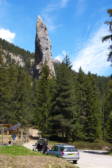 [20100520_131405_Monolithe.jpg]
A local geologic curiosity: the Sardiere Monolith. Climbable of course.