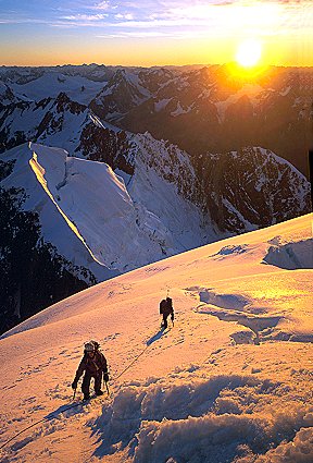 [TasmanSunrise.jpg]
Early light up Mt Tasman.