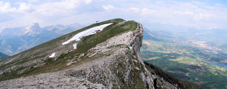 [20070428-CeuseSummitCrossPano_.jpg]
As bonus, the route tops out near the summit of Ceuse that plenty of regular sport climbers have never seen. The city on the right is Gap and on the left is the Bure Peak in the Devoluy. Yes, there's a ski-lift near the summit, although there's seldom enough snow in latter years.