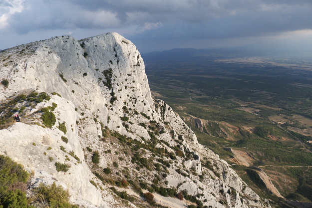 [20111014_165436_SainteVictoire.jpg]
One of the cliffs of the St Victoire with heavy weather coming in.