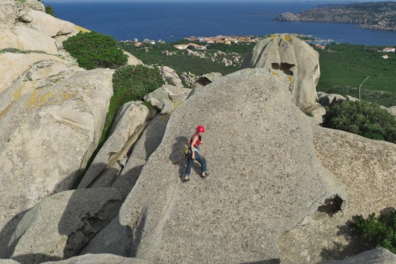 [20121110_132535_UcellacciUcellini.jpg]
...or doing some unprotected moves on slabs (yeah, it's higher than it looks)...