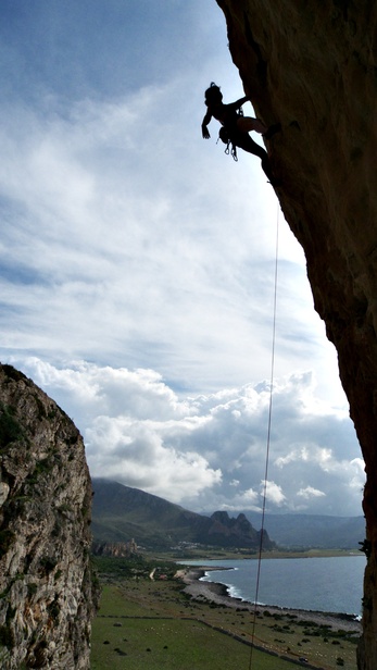 [20091011_141833_Bunker_.jpg]
Jenny on an excellent 6c route at the Bunker.