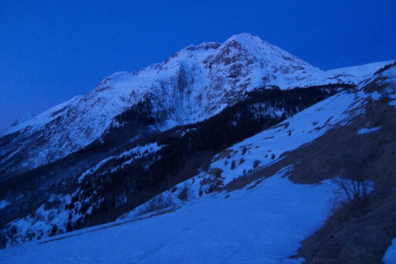 [20100317_062351_Rocheres.jpg]
The Rochere at dawn.