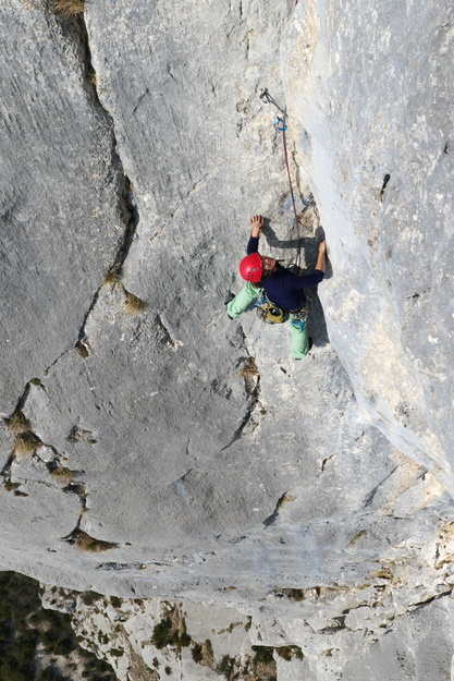 [20120325_152334_PreslesMmPasPeur.jpg]
Steep dihedral on the route.