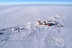 HighPlateauConcordia4 - Aerial view of Concordia located at the top of Dome C.
[ Click to download the free wallpaper version of this image ]