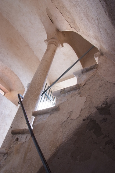 [20070829_162425_DubroWalls.jpg]
Stairway in the fortress.