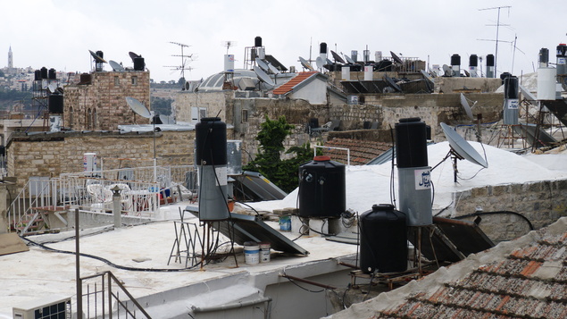 [20111117_123118_OldJerusalem.jpg]
Jerusalem seen from above. The plumber's view.